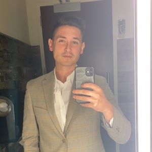 Meet your Posher, Coty